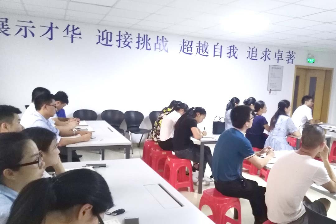 恒温恒湿试验箱